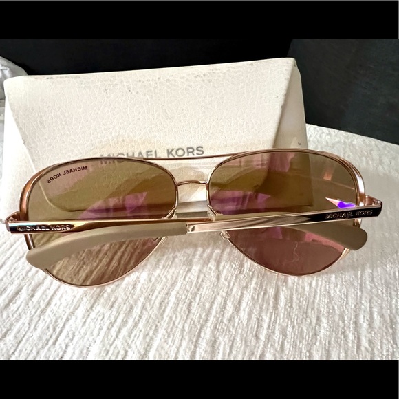 Michael Kors MK 5004 Chelsea Sunglasses - Picture 3 of 4